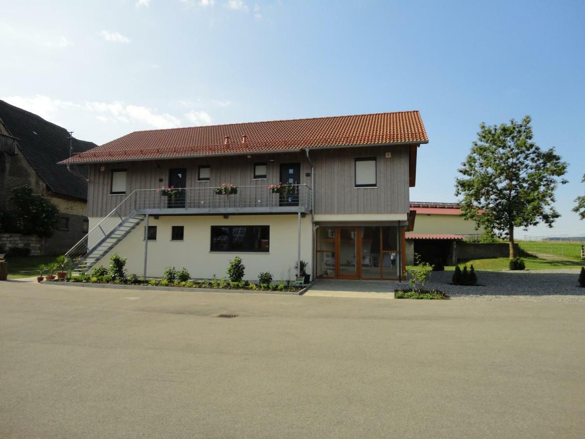 Hoßkirch Gasthof Reiterstuben מראה חיצוני תמונה